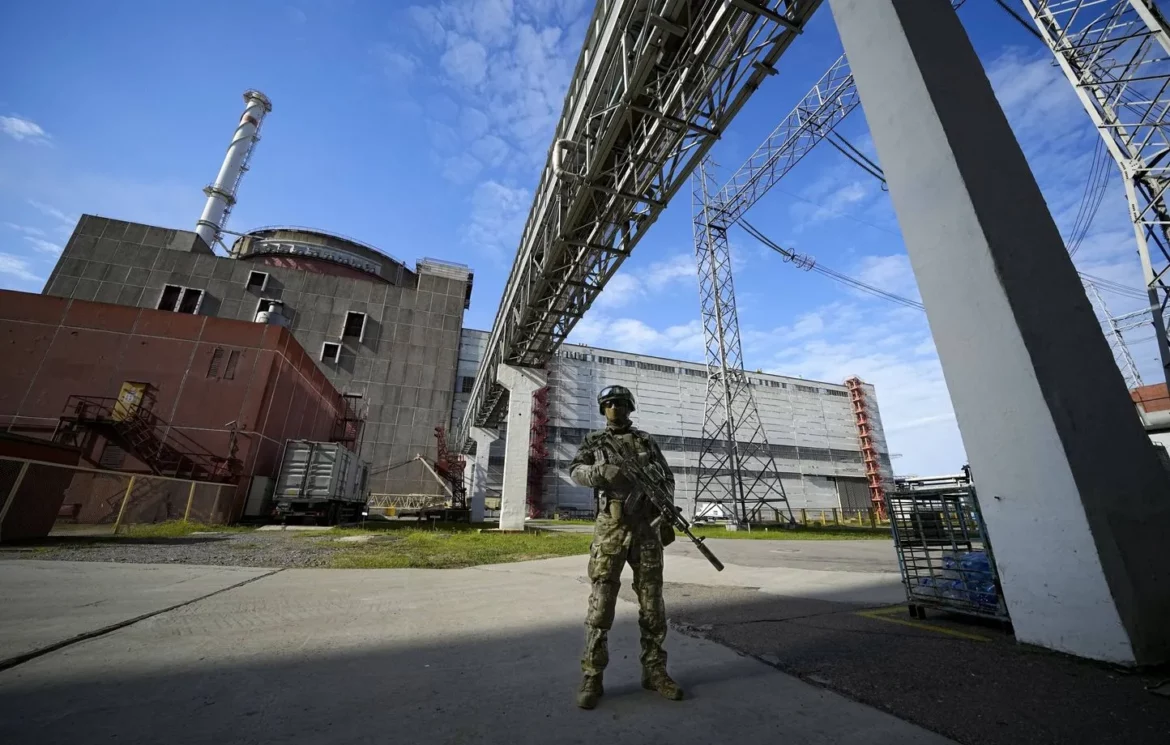 Guerre en Ukraine: L’AIEA alerte sur le risque d’un accident nucléaire à la centrale de Zaporojie.