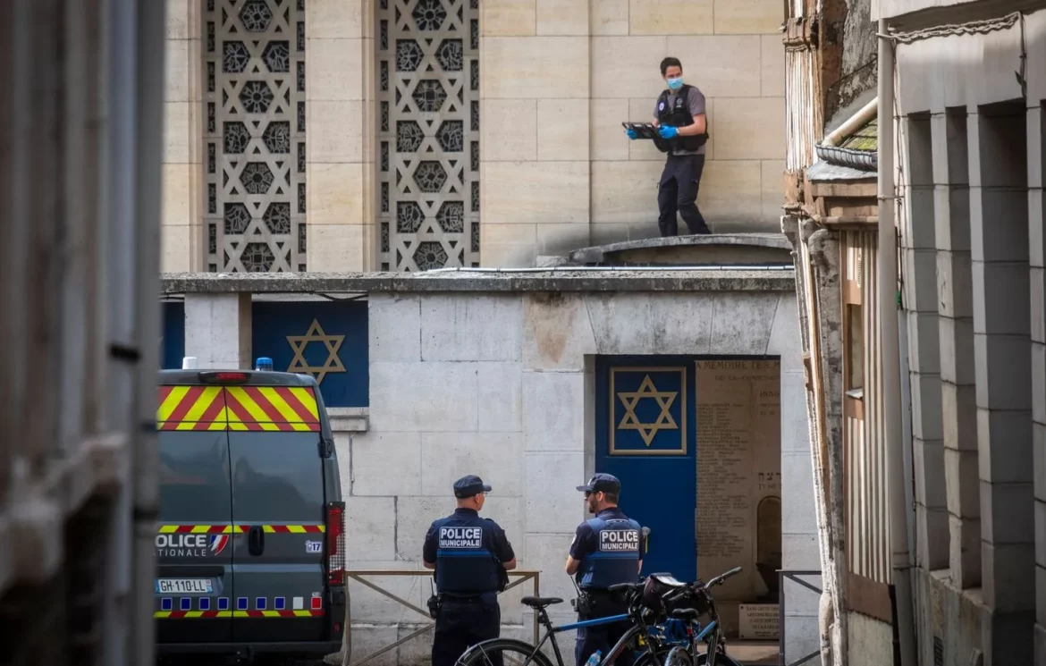 Demanda Darmanin un renforcement de la sécurité devant lieux de culte juifs – Guerre Israël-Hamas