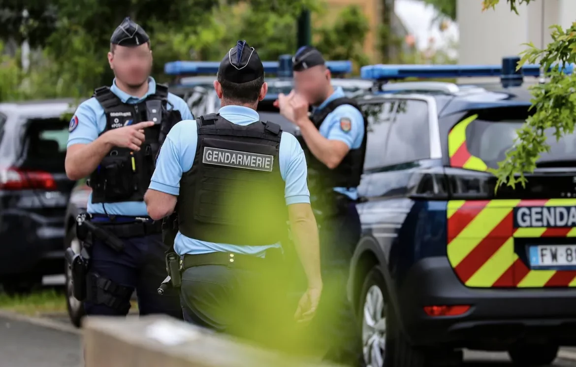 Loire-Atlantique: Un homme incarcéré après avoir essayé de violer un adolescente dans un camping